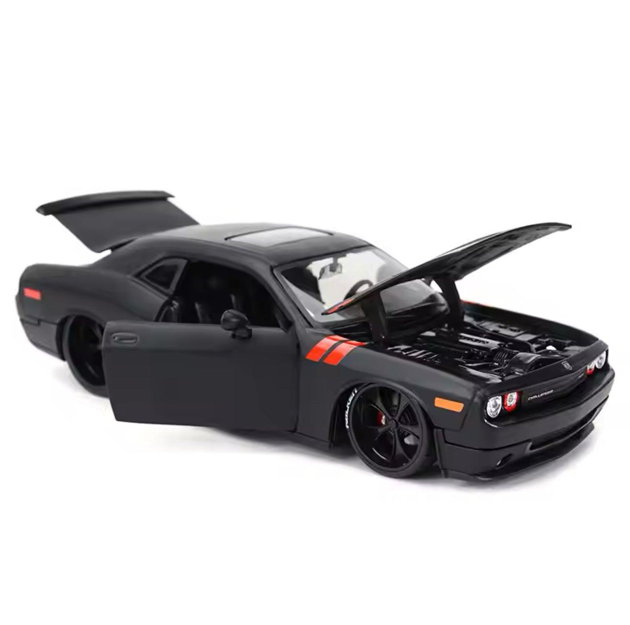 2008 Dodge Challenger 1/24 scale - Targado Accessories